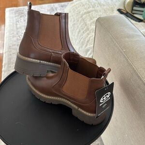 Brand new comfort boot for nurses
